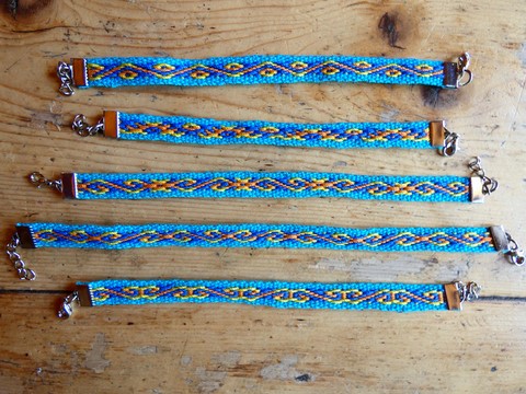 bracelets tissés en coton Métier d'antan: bracelets tissés en coton