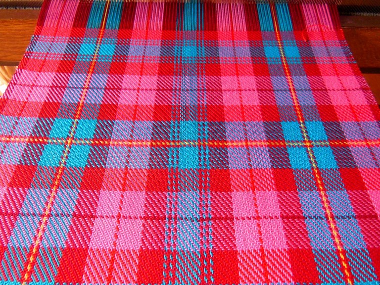 Métier d'antan: Tissage à la main façon madras