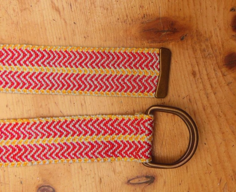 Métier d'Antan: Ceinture tissée en coton