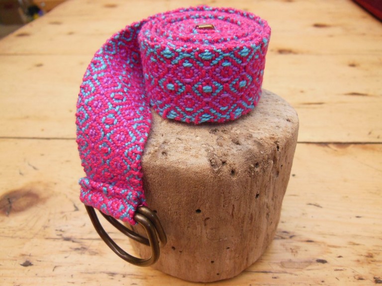 Métier d'Antan: Ceinture tissée en coton