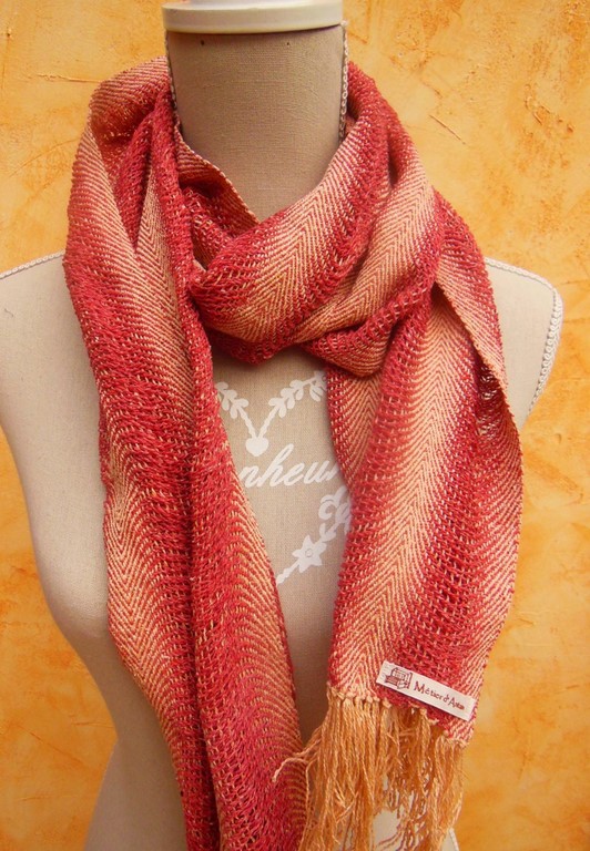 Métier d'Antan: Echarpe tissée en soie sauvage