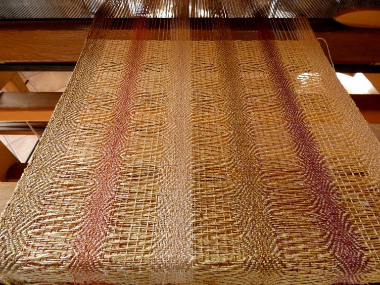 Métier d'Antan: Echarpe tissée en soie sauvage