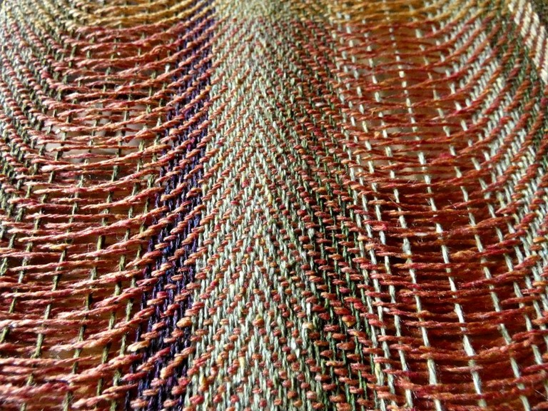 Métier d'Antan: Echarpe tissée en soie sauvage