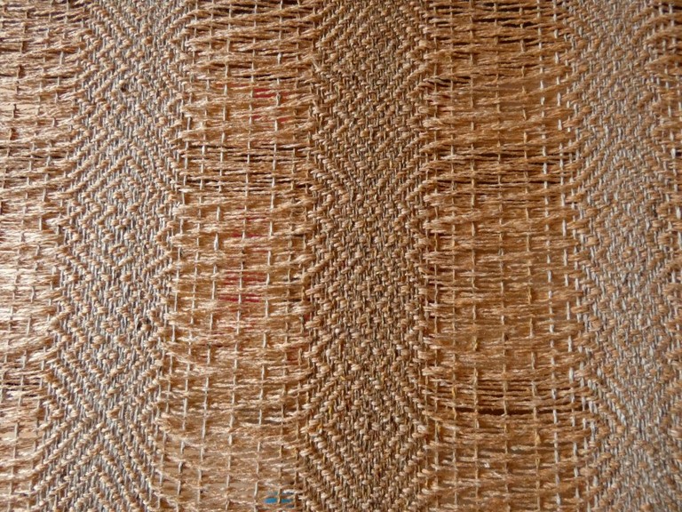 Métier d'Antan: Echarpe tissée en soie sauvage