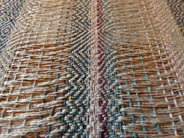 Métier d'Antan: Echarpe tissée en soie sauvage