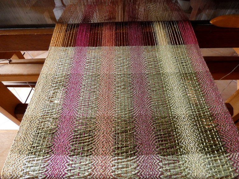 Métier d'Antan: Echarpe tissée en soie sauvage