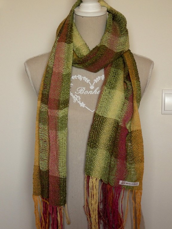 Métier d'Antan: Echarpe tissée en soie sauvage