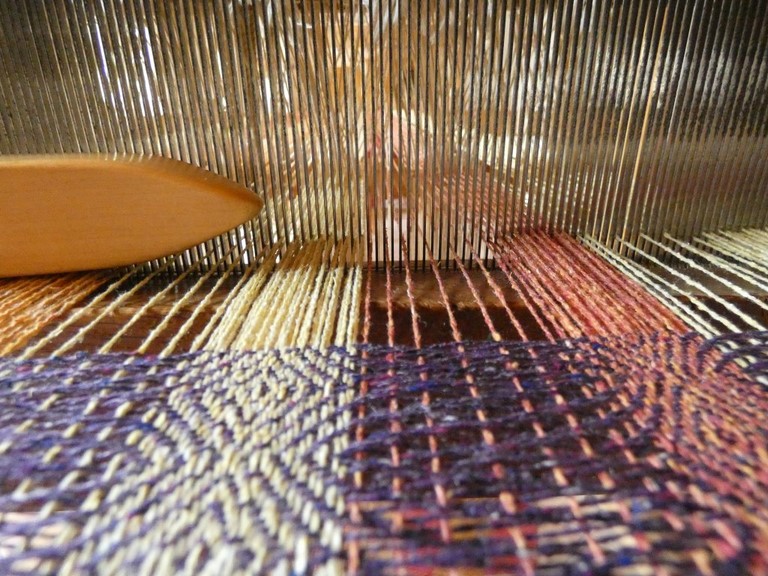 Métier d'Antan: Echarpe tissée en soie sauvage