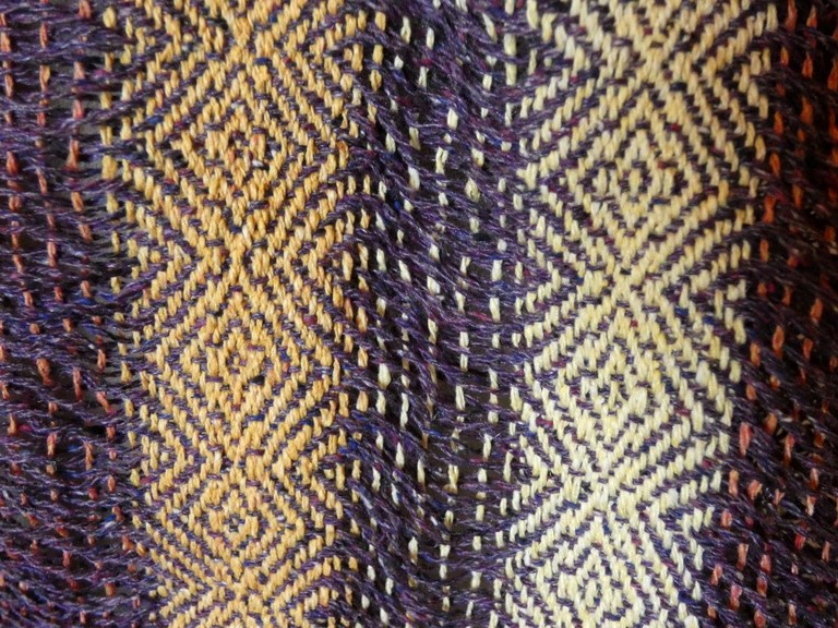 Métier d'Antan: Echarpe tissée en soie sauvage