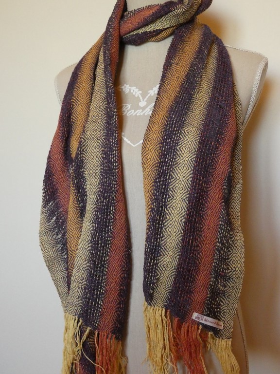 Métier d'Antan: Echarpe tissée en soie sauvage