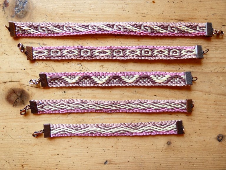 Métier d'Antan: Bracelet tissés en coton