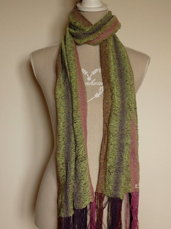 Métier d'Antan: Echarpe tissée en soie sauvage