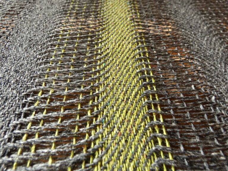 Métier d'Antan: Echarpe tissée en soie sauvage