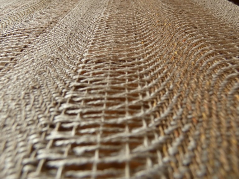 Echarpe tissée en soie sauvage