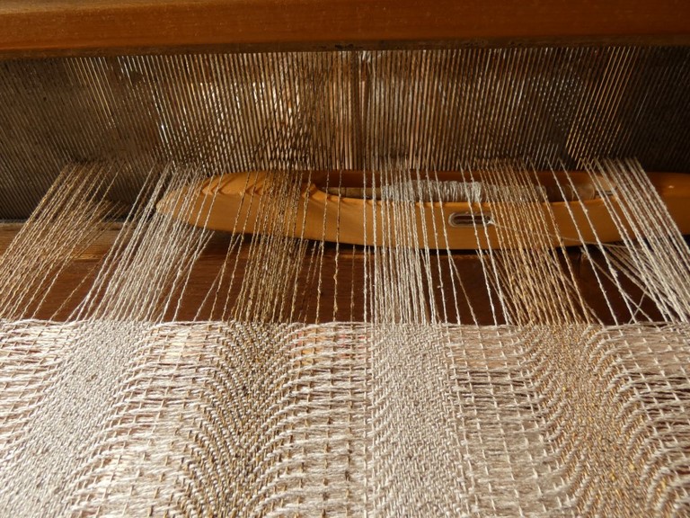 Echarpe tissée en soie sauvage