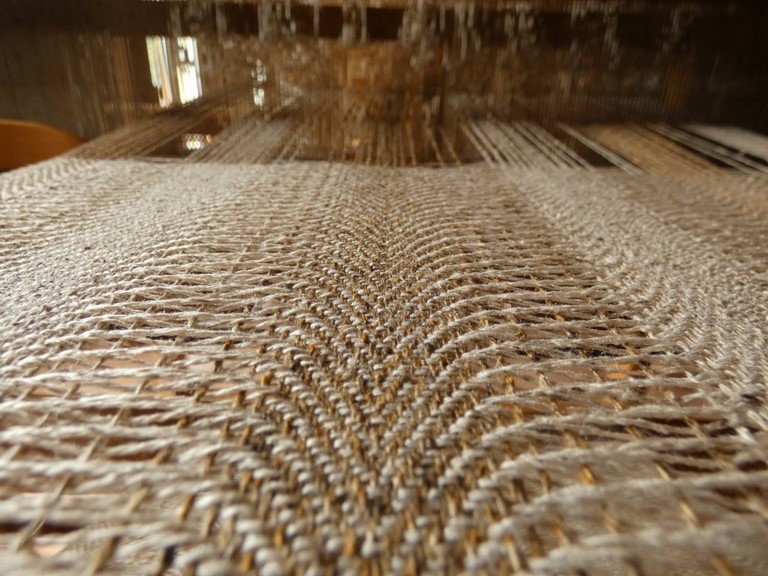 Echarpe tissée en soie sauvage