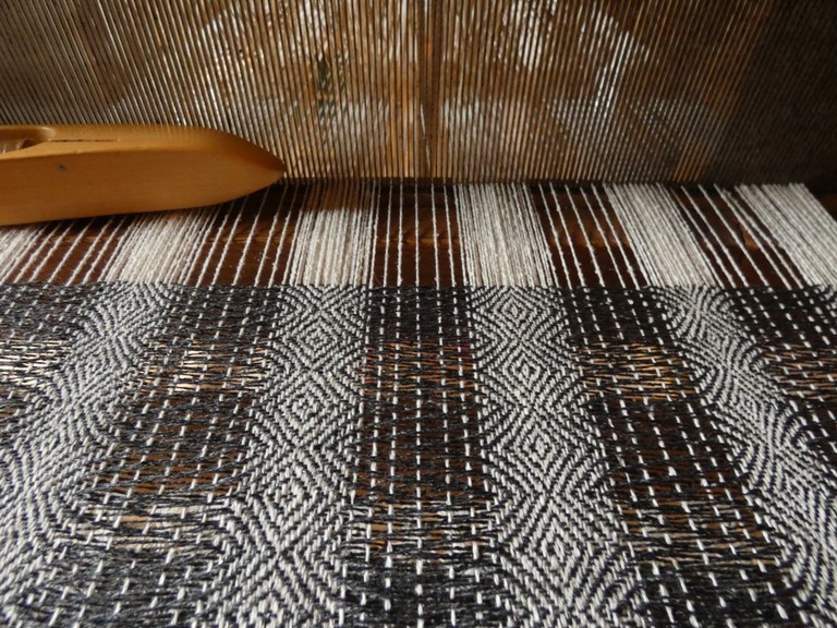 Métier d'Antan: Echarpe tissée en soie sauvage