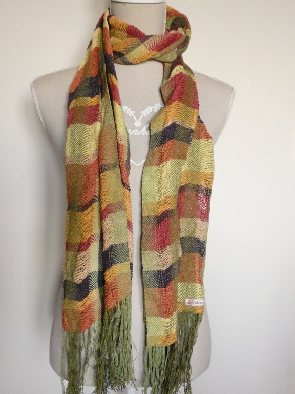 Métier d'Antan: Echarpe tissée en soie sauvage