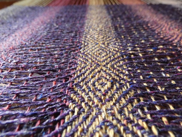 Métier d'Antan: Echarpe tissée en soie sauvage