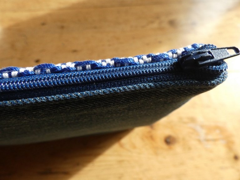 Métier d'Antan: pochette tissée en coton et jeans recyclés