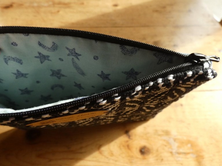 Métier d'Antan: pochette tissée en coton et jeans recyclés