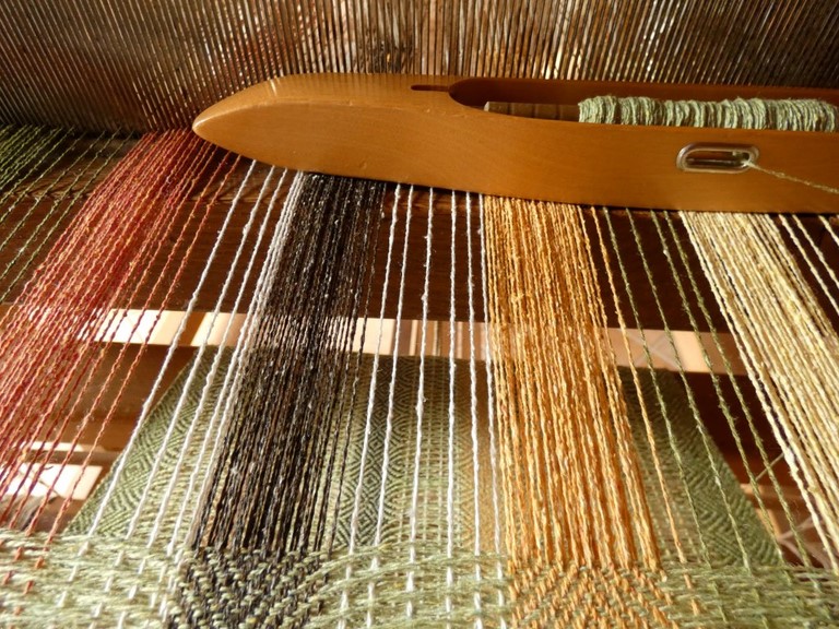 Métier d'Antan: Echarpe tissée en soie sauvage