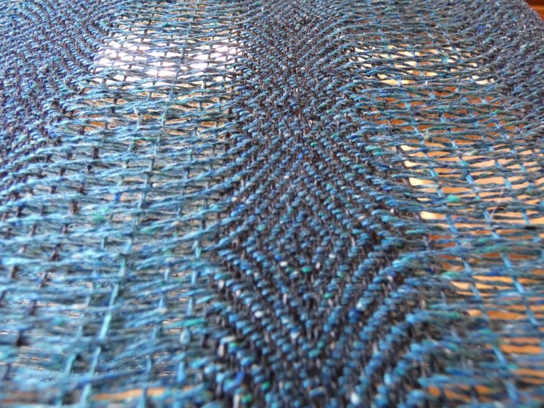 Métier d'Antan: Echarpe tissée en soie sauvage