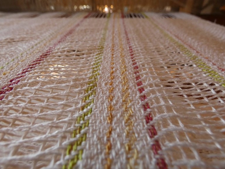 Métier d'Antan: Echarpe tissée en soie sauvage