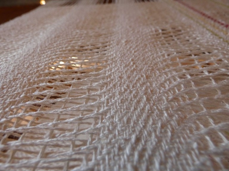 Métier d'Antan: Echarpe tissée en soie sauvage