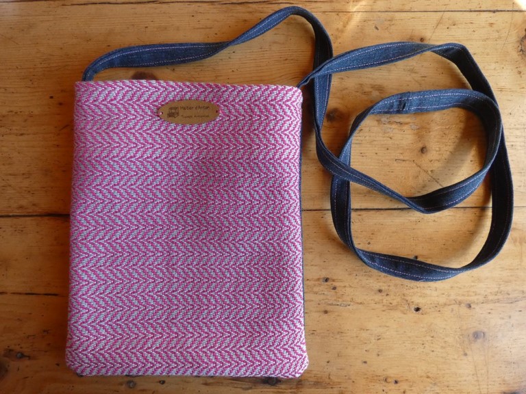 Métier d'Antan: Sacs tissés en coton + jeans recyclés