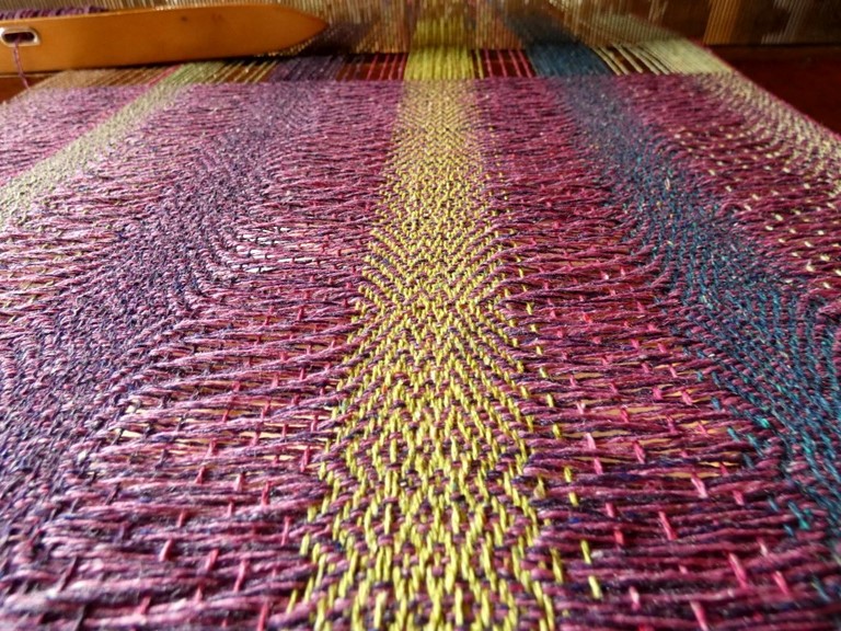 Métier d'Antan: Echarpe tissée en soie sauvage