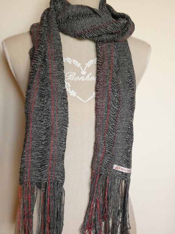 Métier d'Antan: Echarpe tissée en soie sauvage