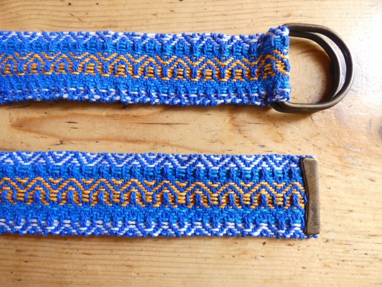 Métier d'Antan: Ceinture tissée en coton