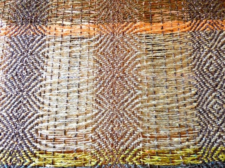 Métier d'Antan: Echarpe tissée en soie sauvage