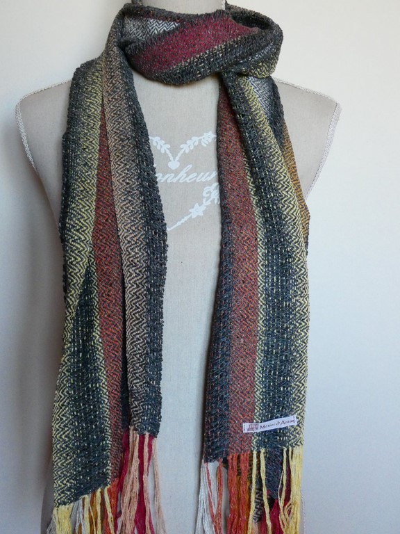 Métier d'Antan: Echarpe tissée en soie sauvage