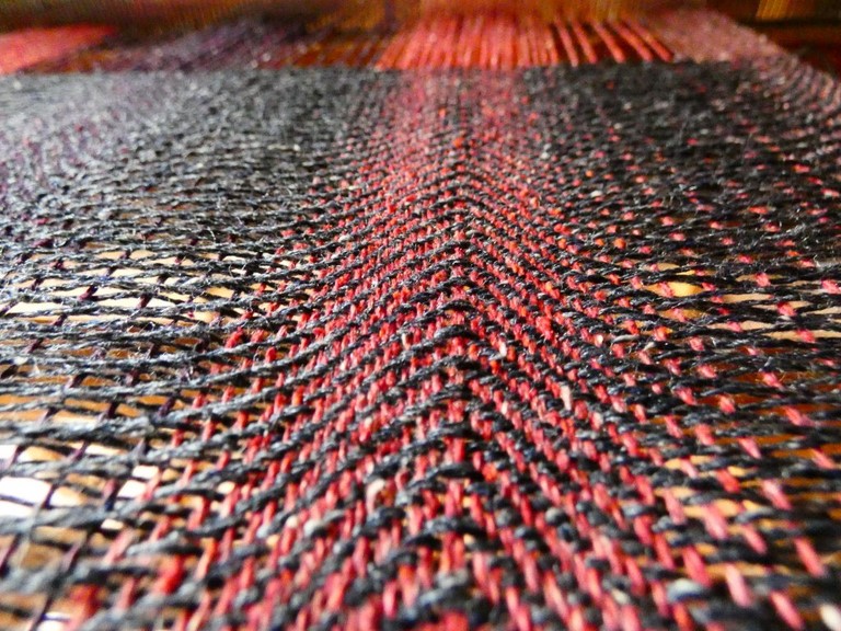 Métier d'Antan: Echarpe tissée en soie sauvage