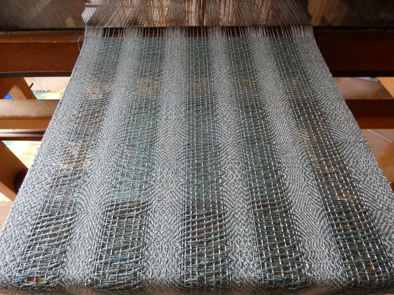 Métier d'Antan: Echarpe tissée en soie sauvage