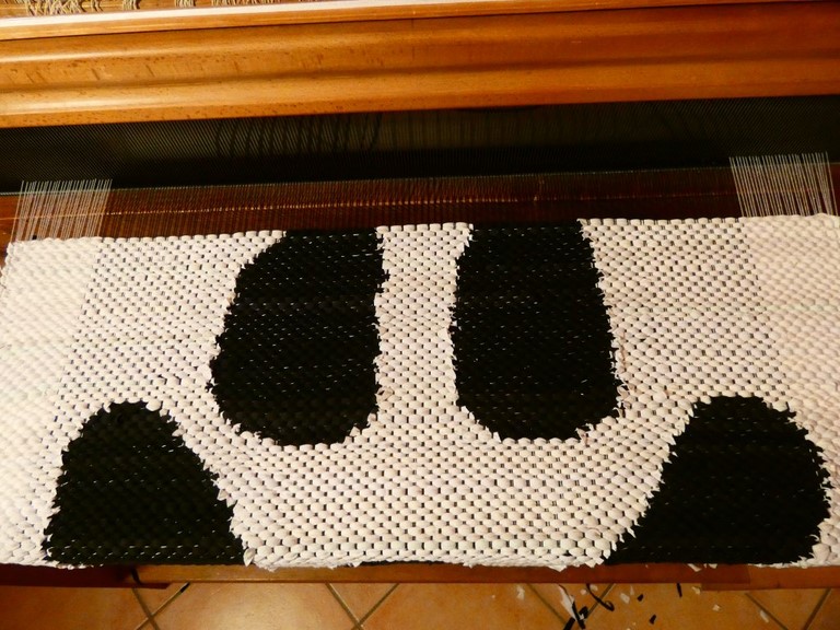 Métier d'Antan: Tapis tissé en t-shirts coton recyclés