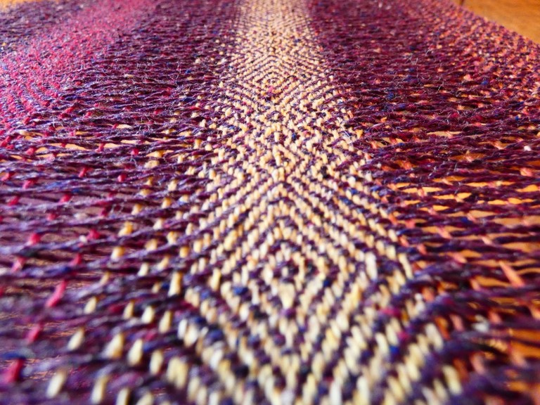 Métier d'Antan: Echarpe tissée en soie sauvage