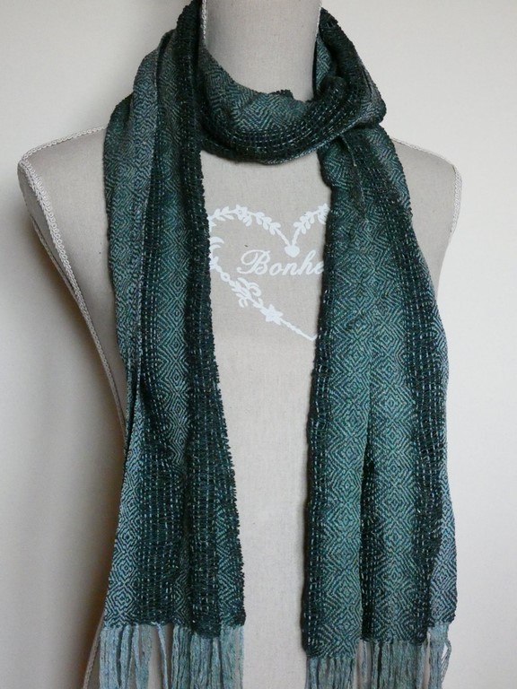 Métier d'Antan: Echarpe tissée en soie sauvage