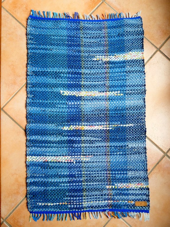 Tapis tissé en jeans coton recyclés Métier d'Antan: Tapis tissé en jeans recyclés