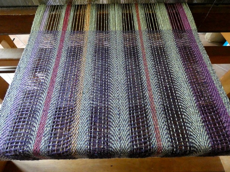 Métier d'Antan: Echarpe tissée en soie sauvage