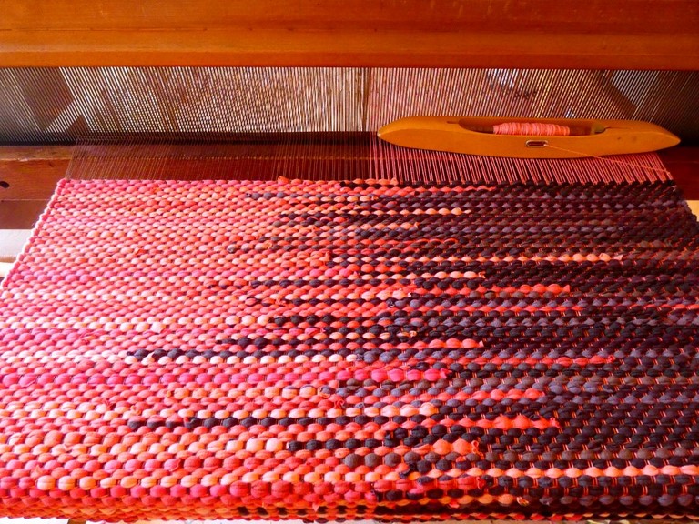 Tapis tissé en t-shirts coton recyclés Métier d'Antan: Tapis tissé en t-shirts recyclés