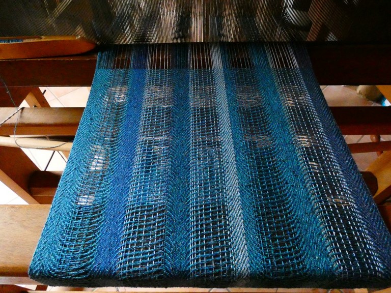 Métier d'Antan: Echarpe tissée en soie sauvage