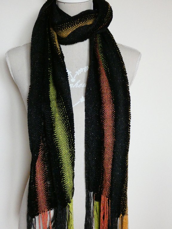 Métier d'Antan: Echarpe tissée en soie sauvage