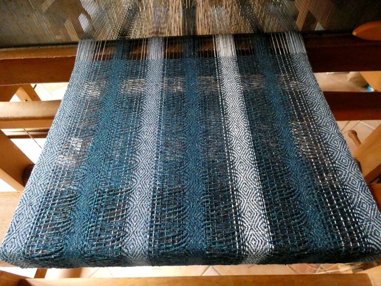 Métier d'Antan: Echarpe tissée en soie sauvage