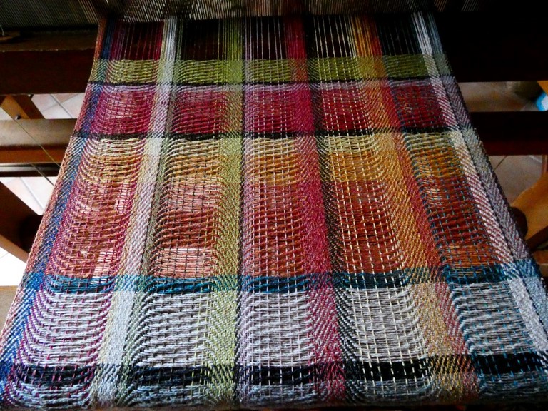 Métier d'Antan: Echarpe tissée en soie sauvage