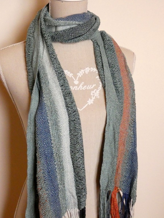 Métier d'Antan: Echarpe tissée en soie sauvage