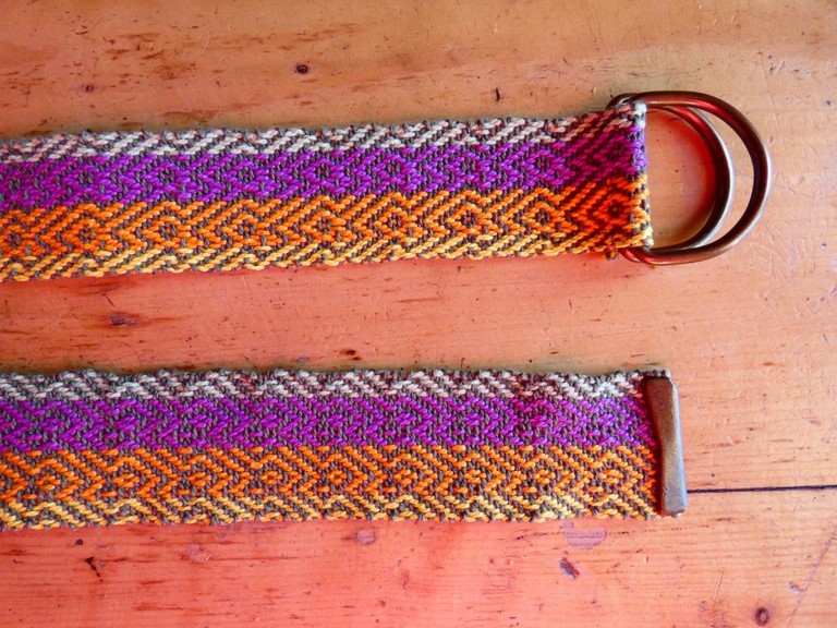 Métier d'Antan: Ceinture tissée en coton