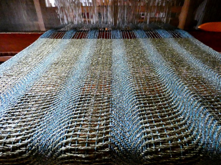 Métier d'Antan: Echarpe tissée en soie sauvage